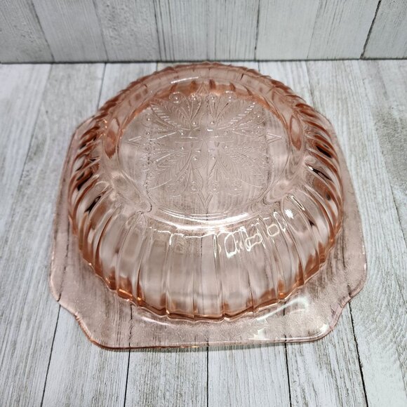 Vintage Pink Depression Glass Serving Bowl 10" with Floral Leaves Etching Design - Picture 5 of 6